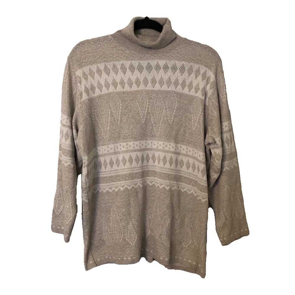 Gray Patterned Turtleneck Knit Sweater